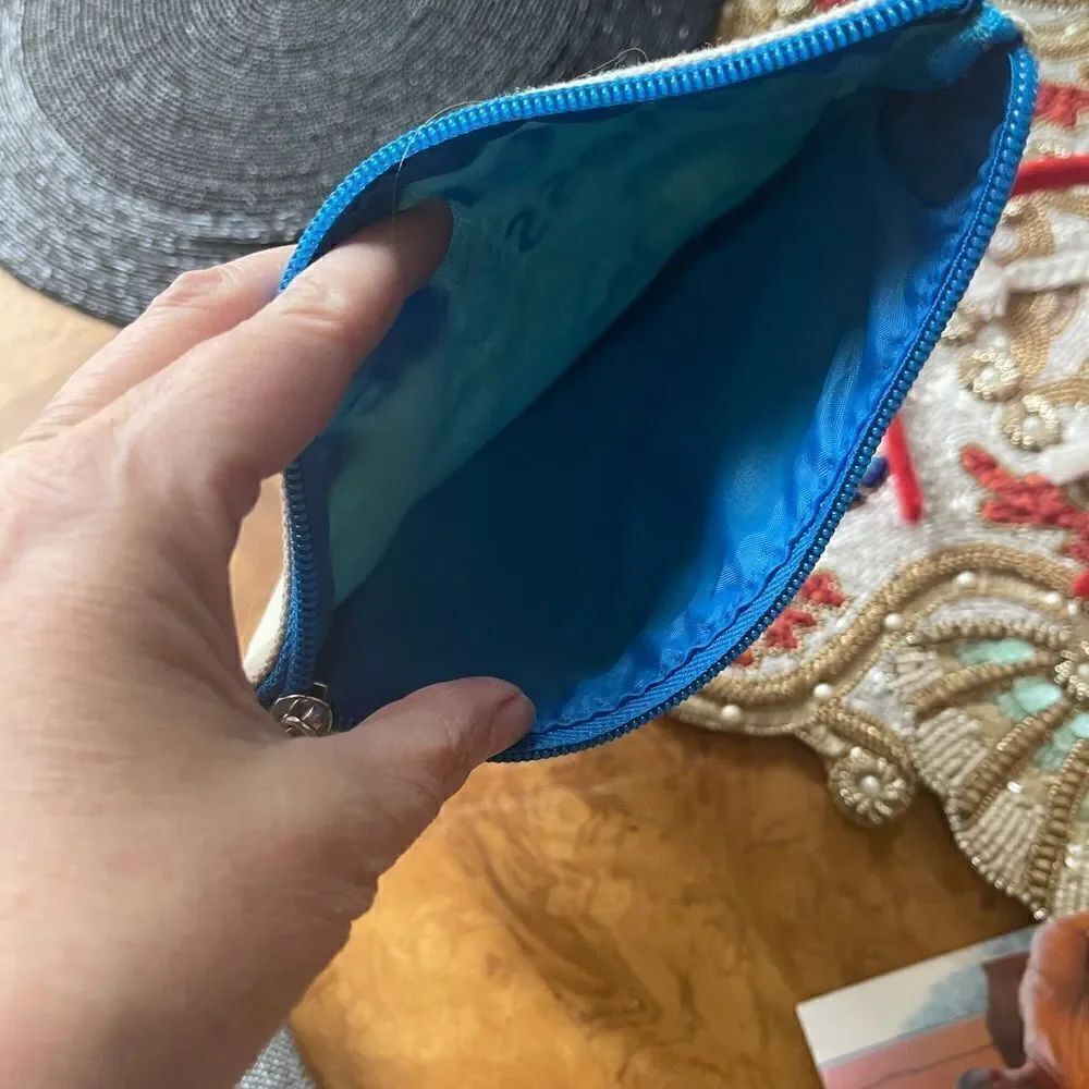 CUTE BAG to Keep Organized! - Picture 7 of 9